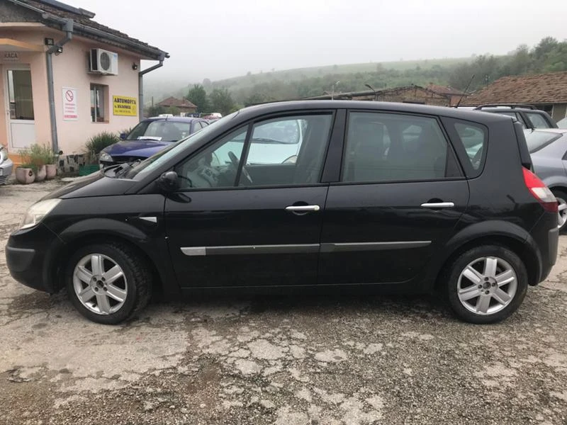 Renault Grand scenic 1.4 i, снимка 2 - Автомобили и джипове - 25525113