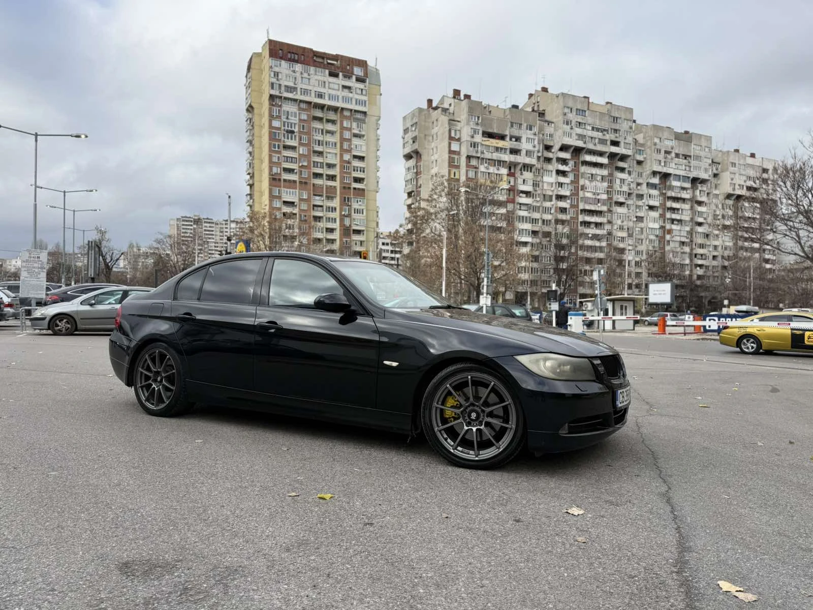 BMW 330, снимка 1