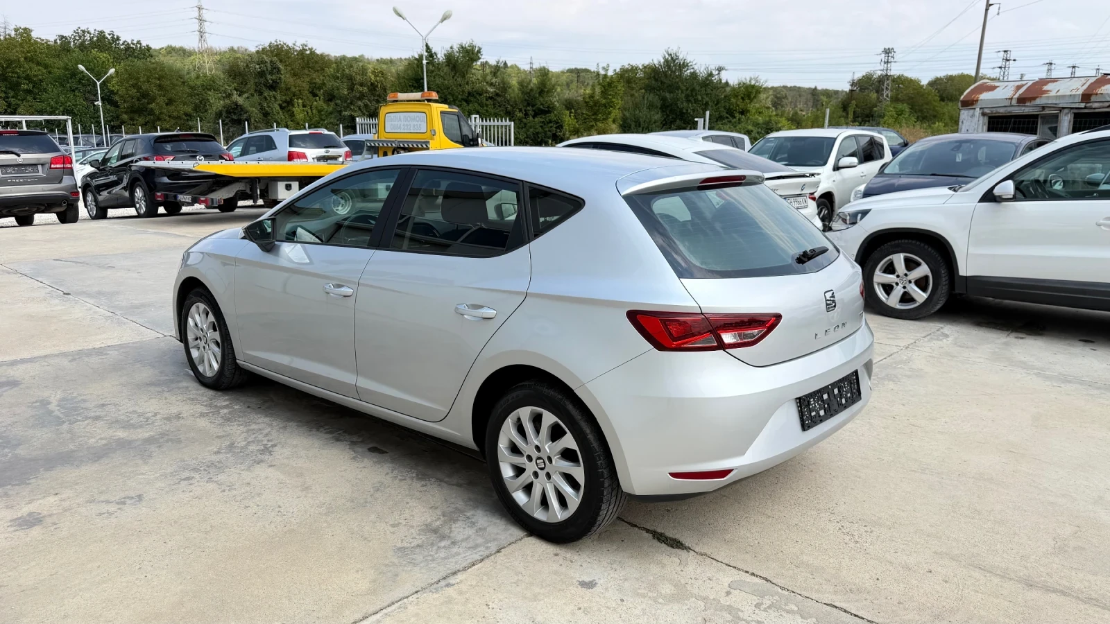 Seat Leon 1.6tdi 105k.c * Navi* Full LED* UNIKAT* , снимка 5 - Автомобили и джипове - 45769019
