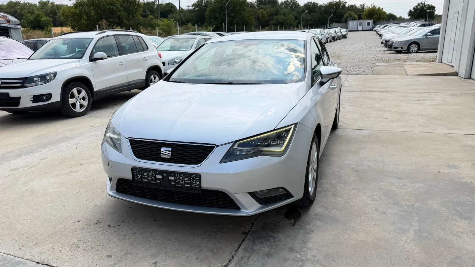 Seat Leon 1.6tdi 105k.c * Navi* Full LED* UNIKAT* 