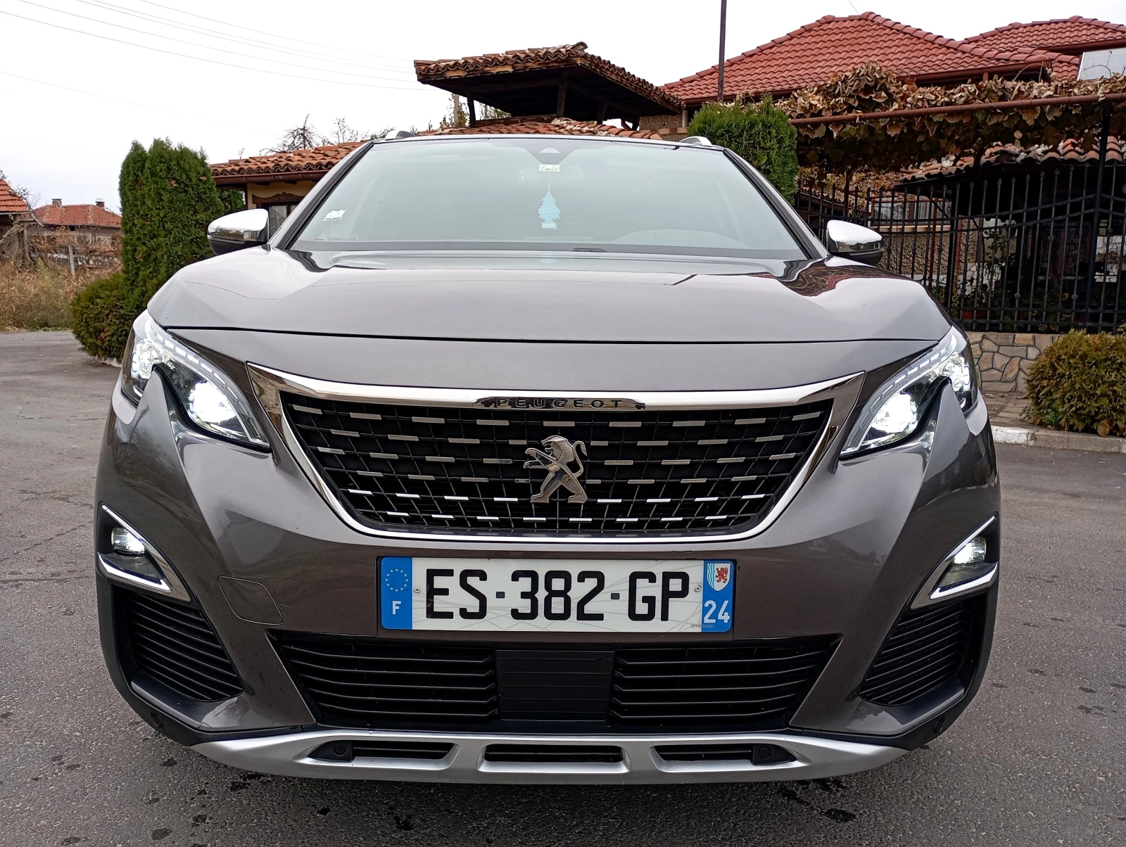 Peugeot 3008 2.0* GT * LED* CAM* DISTRON* PANORAMIC  - изображение 2