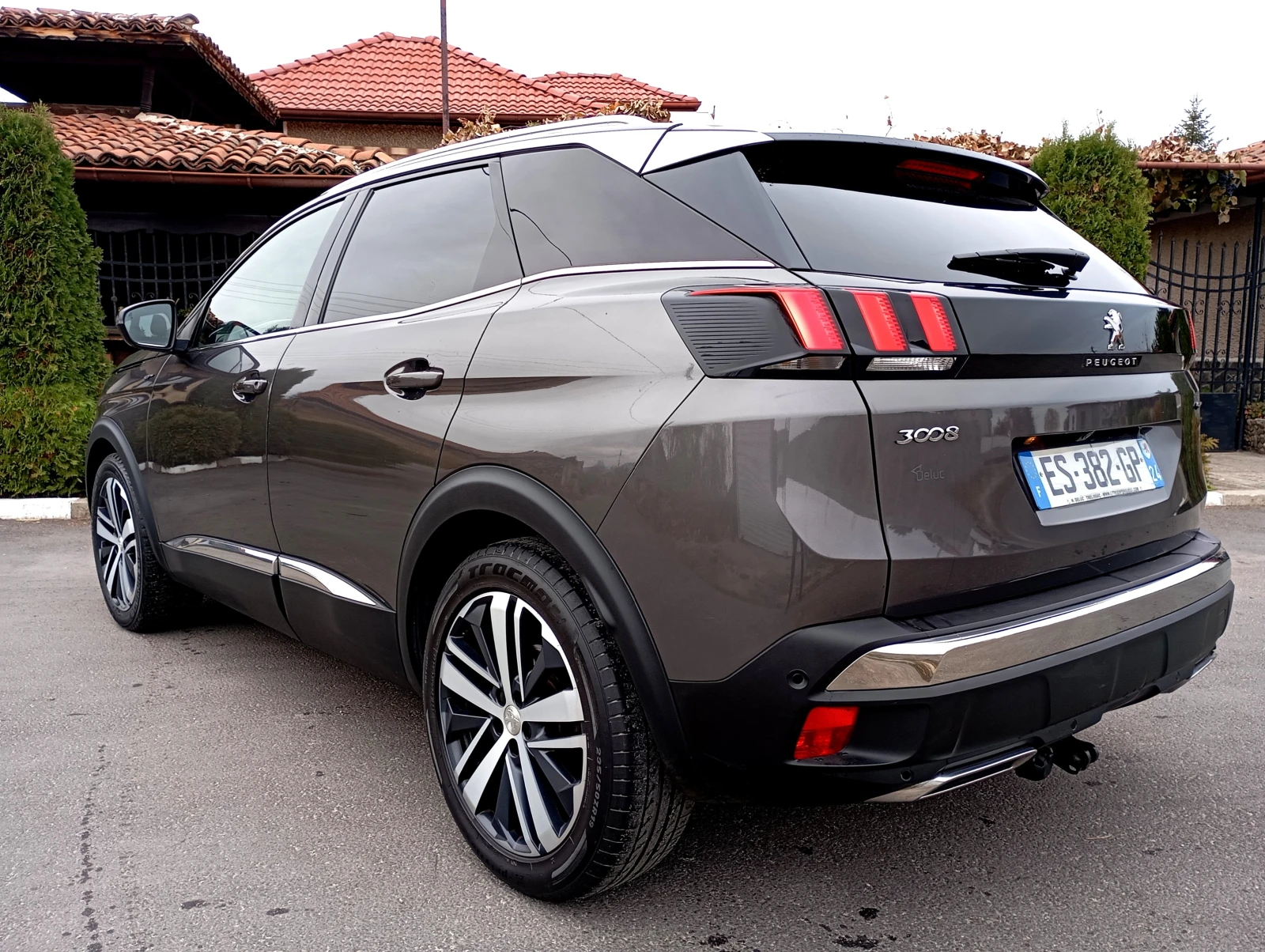 Peugeot 3008 2.0* GT * LED* CAM* DISTRON* PANORAMIC  - изображение 6