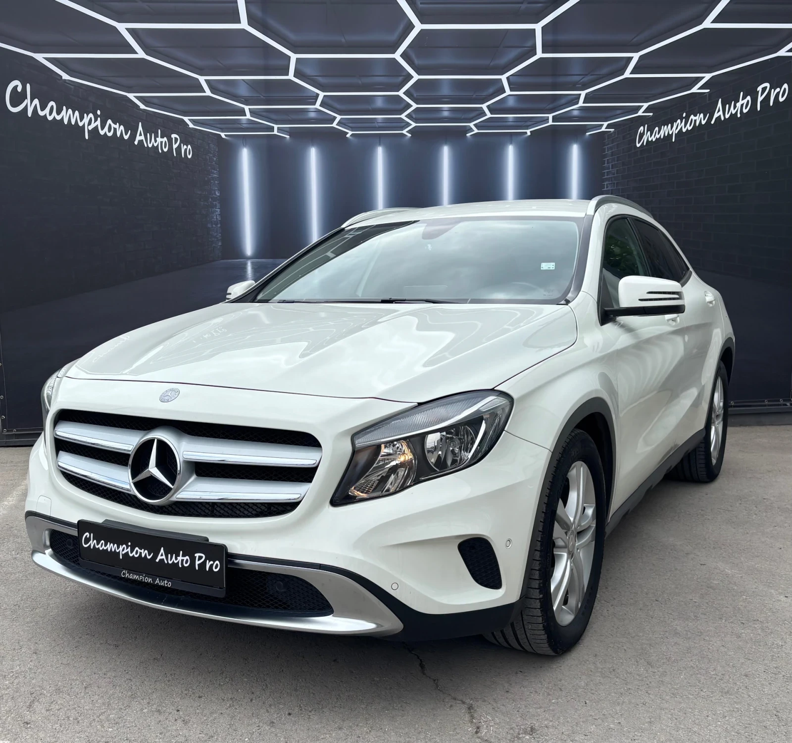 Mercedes-Benz GLA 200 2.0 CDI - изображение 2