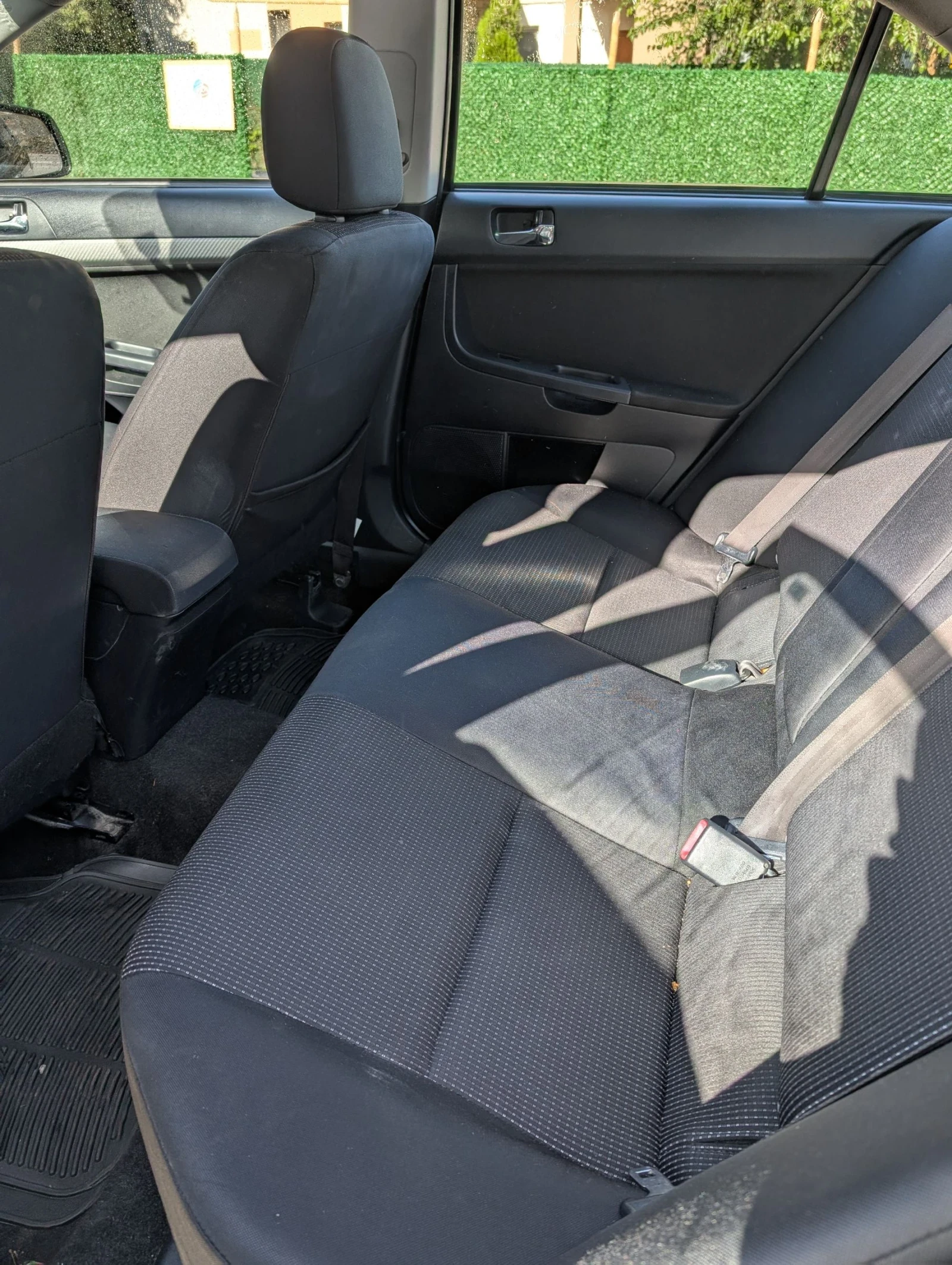 Mitsubishi Lancer 1, 8 - изображение 9