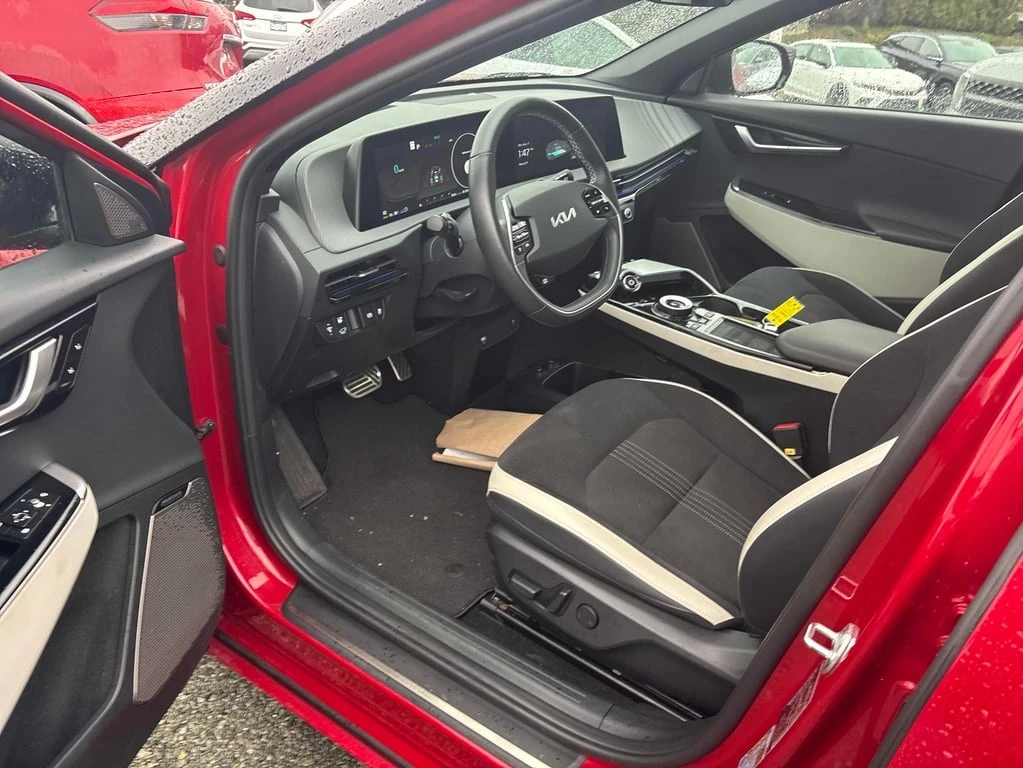 Kia EV6 AWD Long Range w/GT Line Pkg  CARFAX | Mobile.bg   5