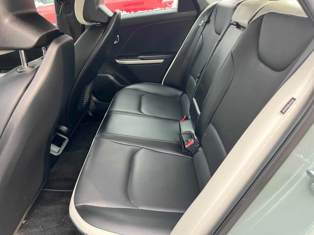 Kia K4 GT Line Turbo / CARFAX / DISTRONIC/CAMERA/�������� | Mobile.bg � ����������� 11