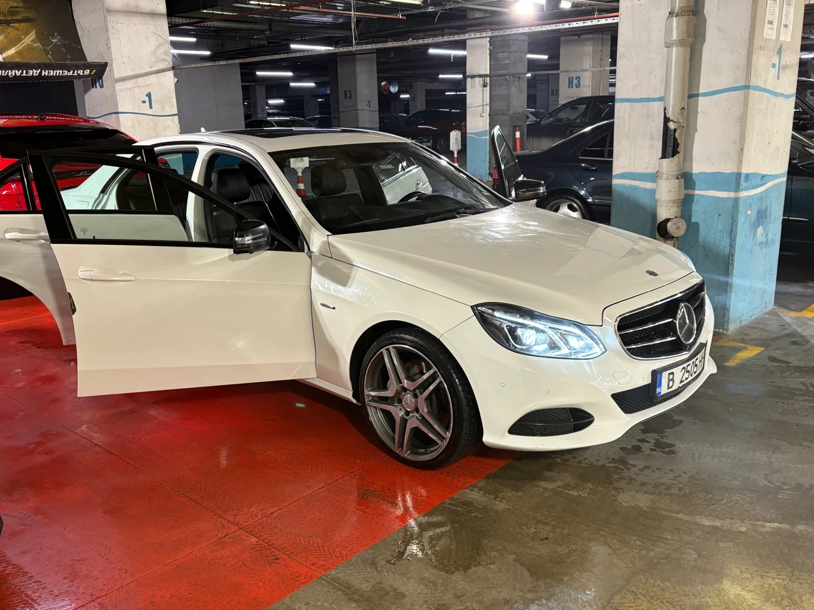 Mercedes-Benz E 350 Edition E, снимка 4 - Автомобили и джипове - 53899468