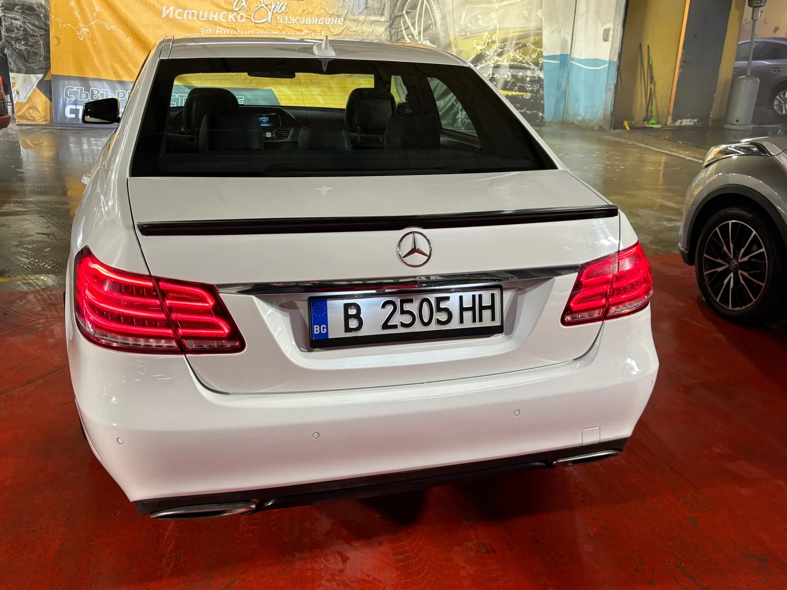Mercedes-Benz E 350 Edition E, снимка 5 - Автомобили и джипове - 53899468