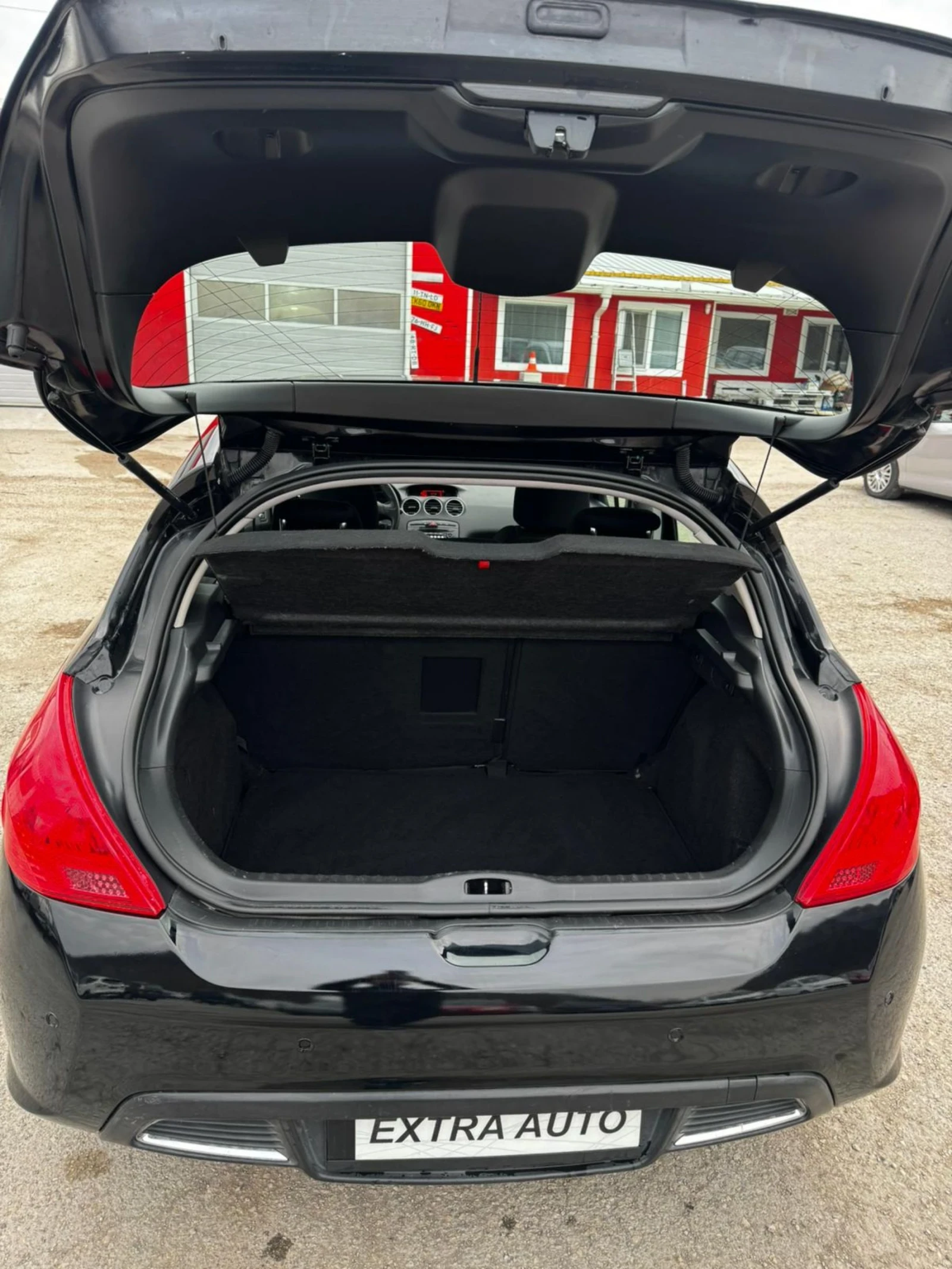 Peugeot 308 1.6i, FULL, 122000км, снимка 4 - Автомобили и джипове - 53934086