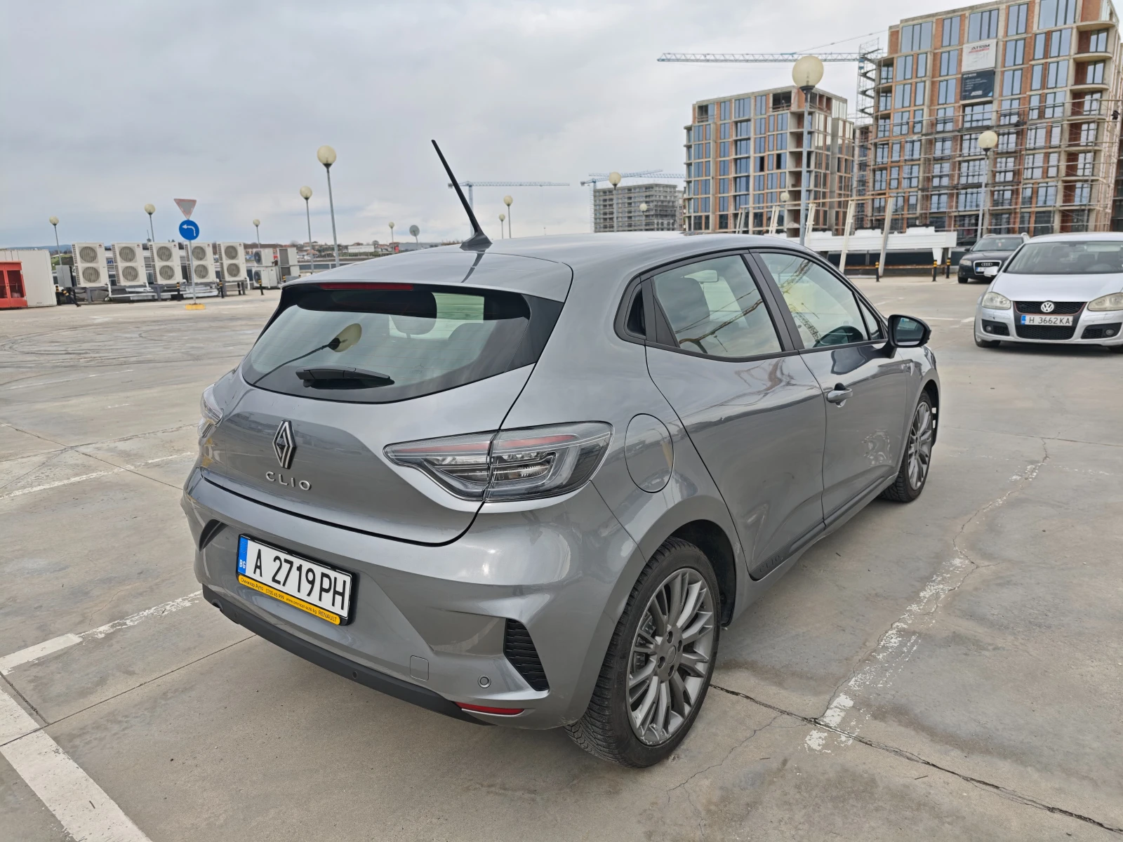 Renault Clio CL5 бензин-газ, снимка 5 - Автомобили и джипове - 54610379