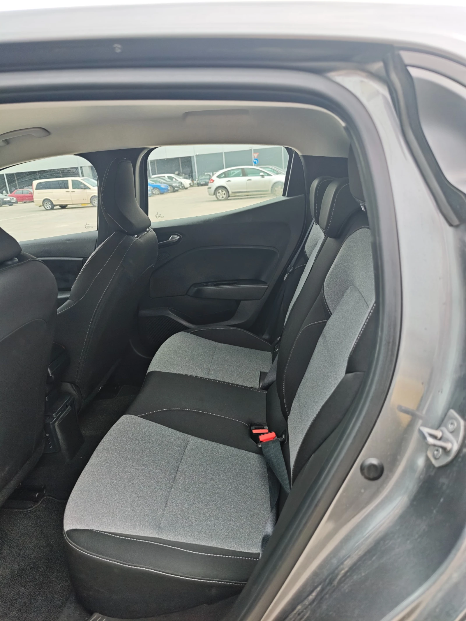 Renault Clio CL5 бензин-газ, снимка 17 - Автомобили и джипове - 54610379
