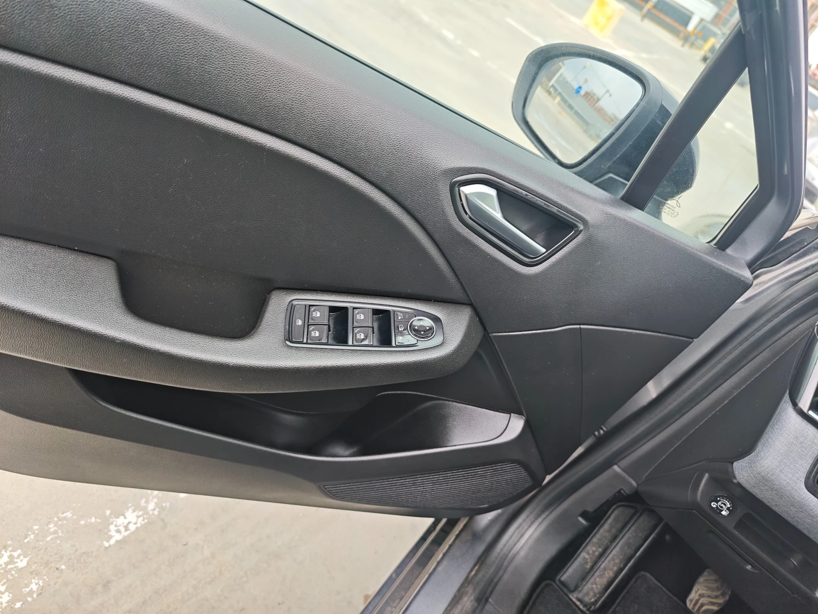 Renault Clio CL5 бензин-газ, снимка 13 - Автомобили и джипове - 54610379