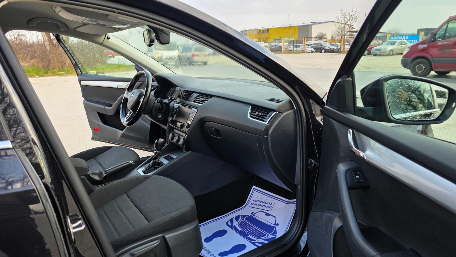 Skoda Octavia KATO ЧИСТО НОВ, снимка 11 - Автомобили и джипове - 54184317