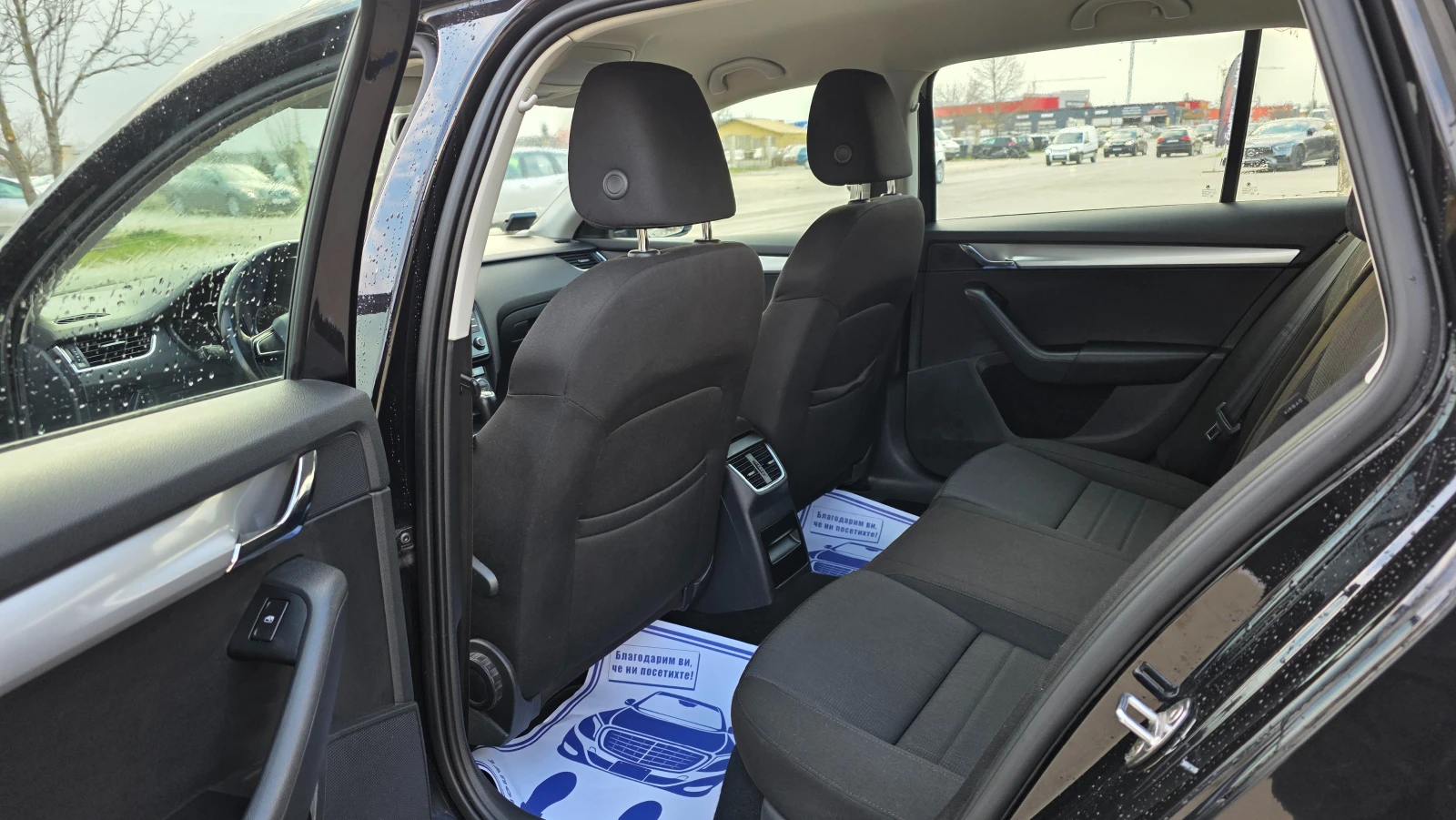 Skoda Octavia KATO ЧИСТО НОВ, снимка 7 - Автомобили и джипове - 54184317