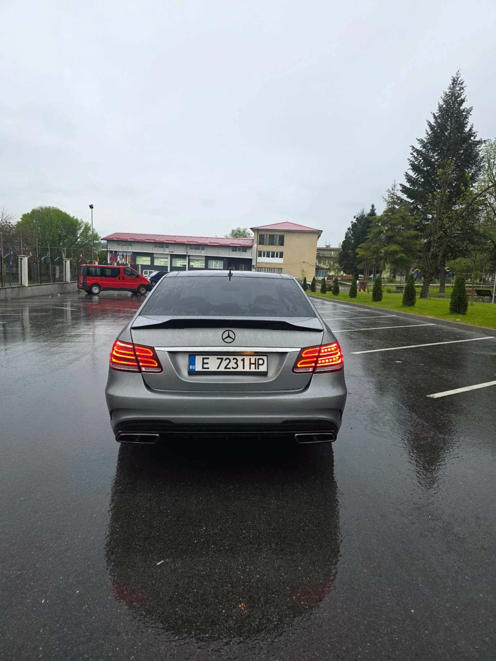 Mercedes-Benz E 350, снимка 6 - Автомобили и джипове - 54286225