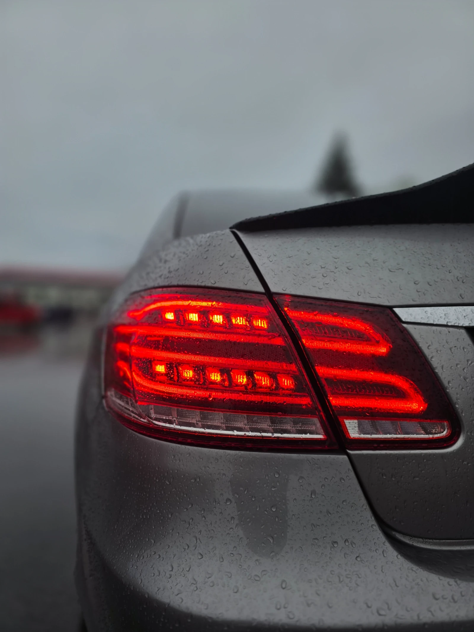 Mercedes-Benz E 350, снимка 9 - Автомобили и джипове - 54286225