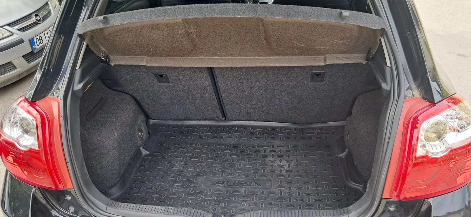 Toyota Auris 1, 8 147 к. с.  Facelift, снимка 12 - Автомобили и джипове - 54608949