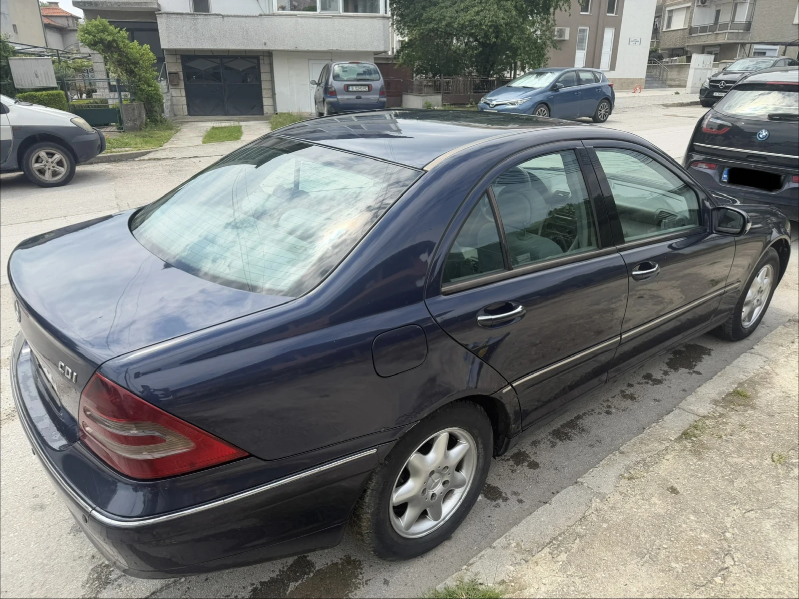 Mercedes-Benz C 220, снимка 5 - Автомобили и джипове - 54659376