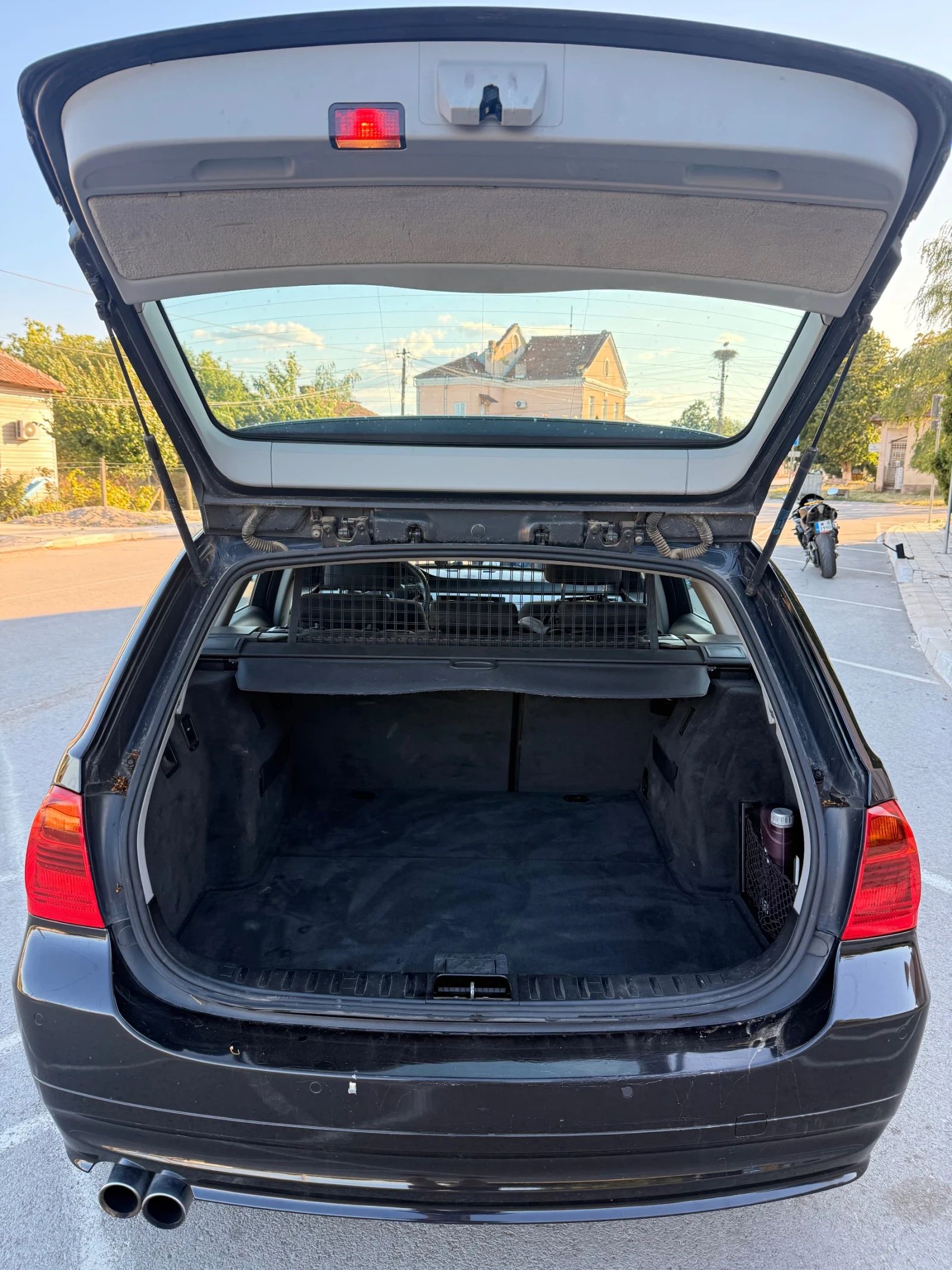 BMW 330 330D XD, снимка 5 - Автомобили и джипове - 55437739