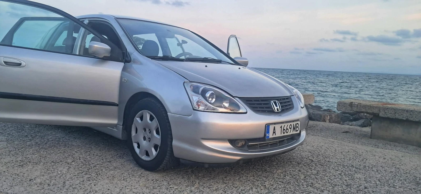 Honda Civic Хечбек 7 генерация , снимка 11 - Автомобили и джипове - 54982710
