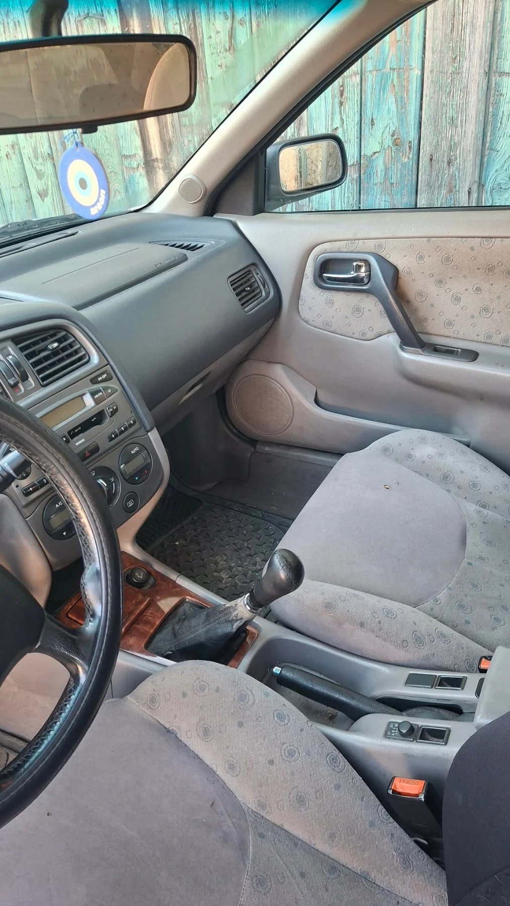 Nissan Primera, снимка 6 - Автомобили и джипове - 55084891