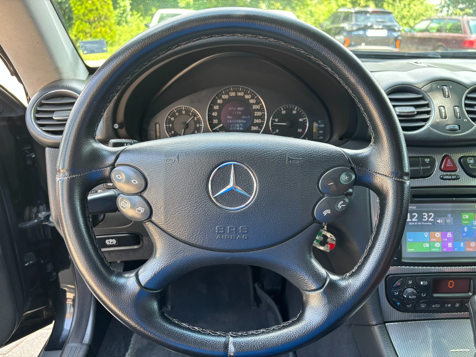 Mercedes-Benz CLK, снимка 13 - Автомобили и джипове - 55220662