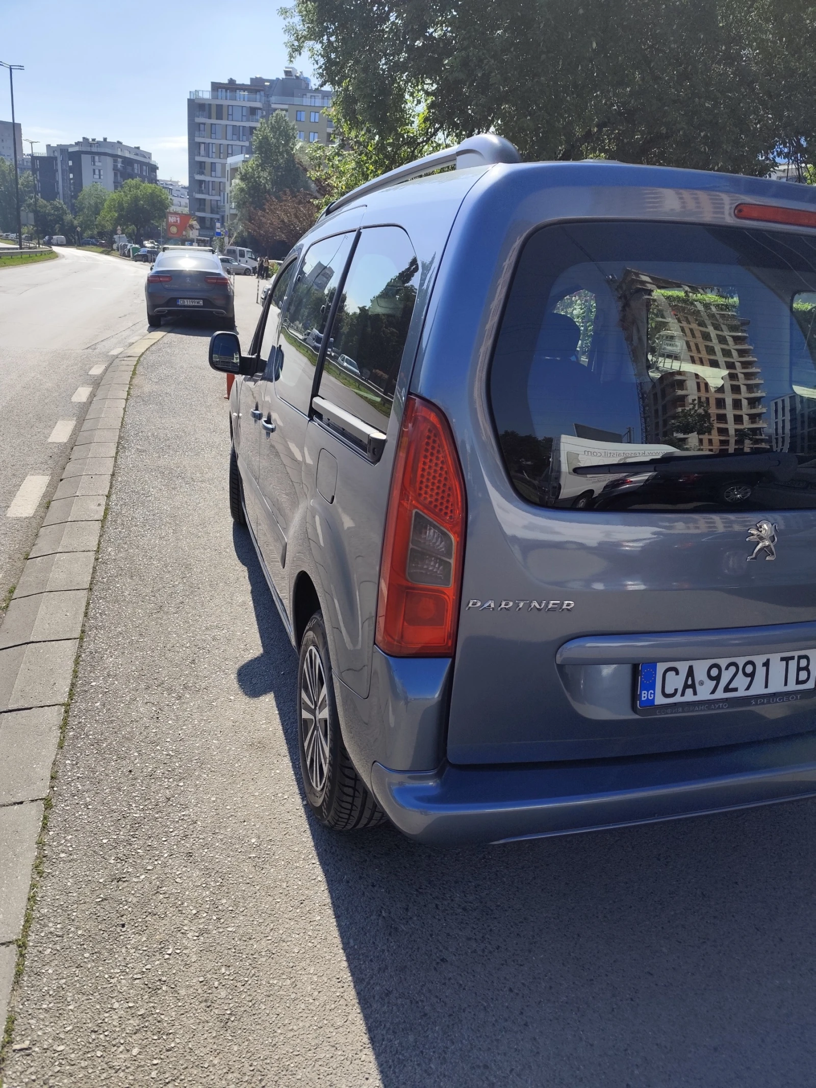 Peugeot Partner tepee, снимка 13 - Автомобили и джипове - 55432982