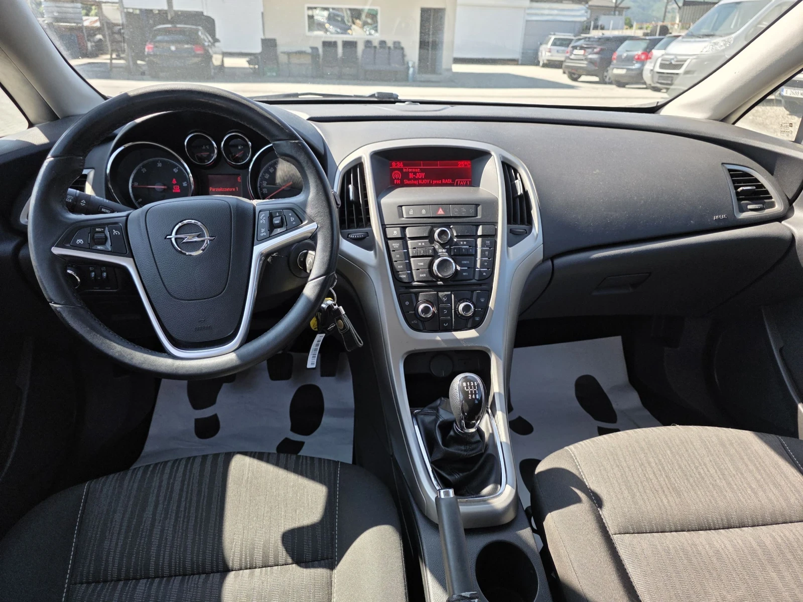 Opel Astra 1.7CDTI Лизшнг, снимка 9 - Автомобили и джипове - 55455912