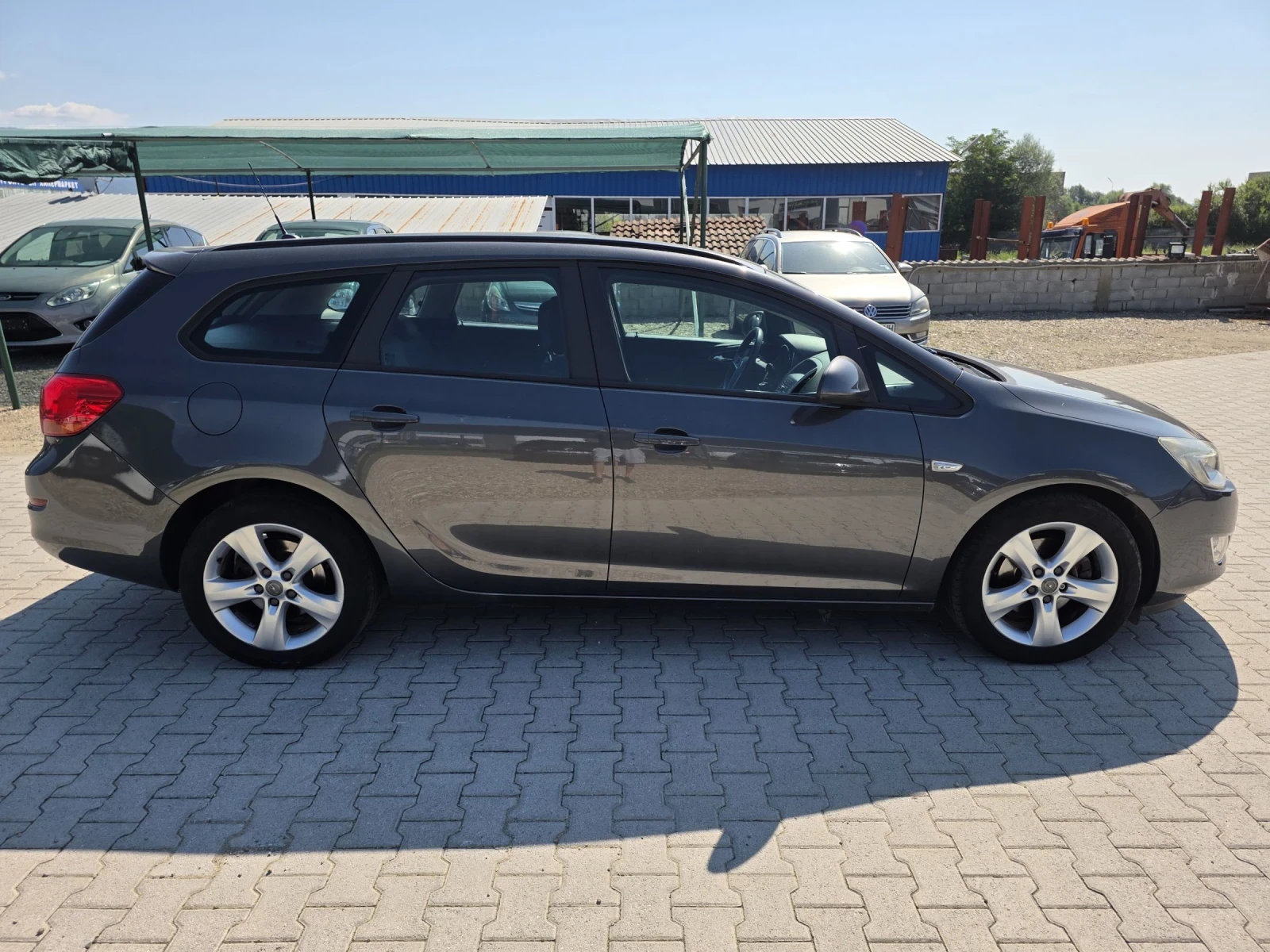 Opel Astra 1.7CDTI Лизшнг, снимка 8 - Автомобили и джипове - 55455912