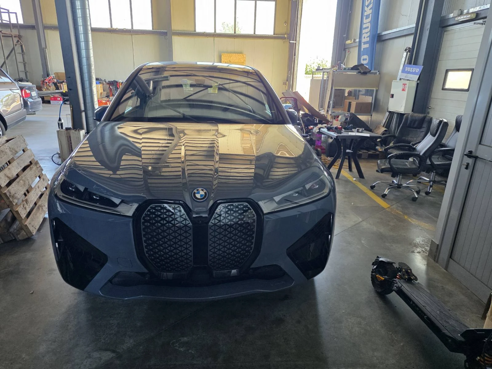 BMW iX 50, снимка 2 - Автомобили и джипове - 55486125