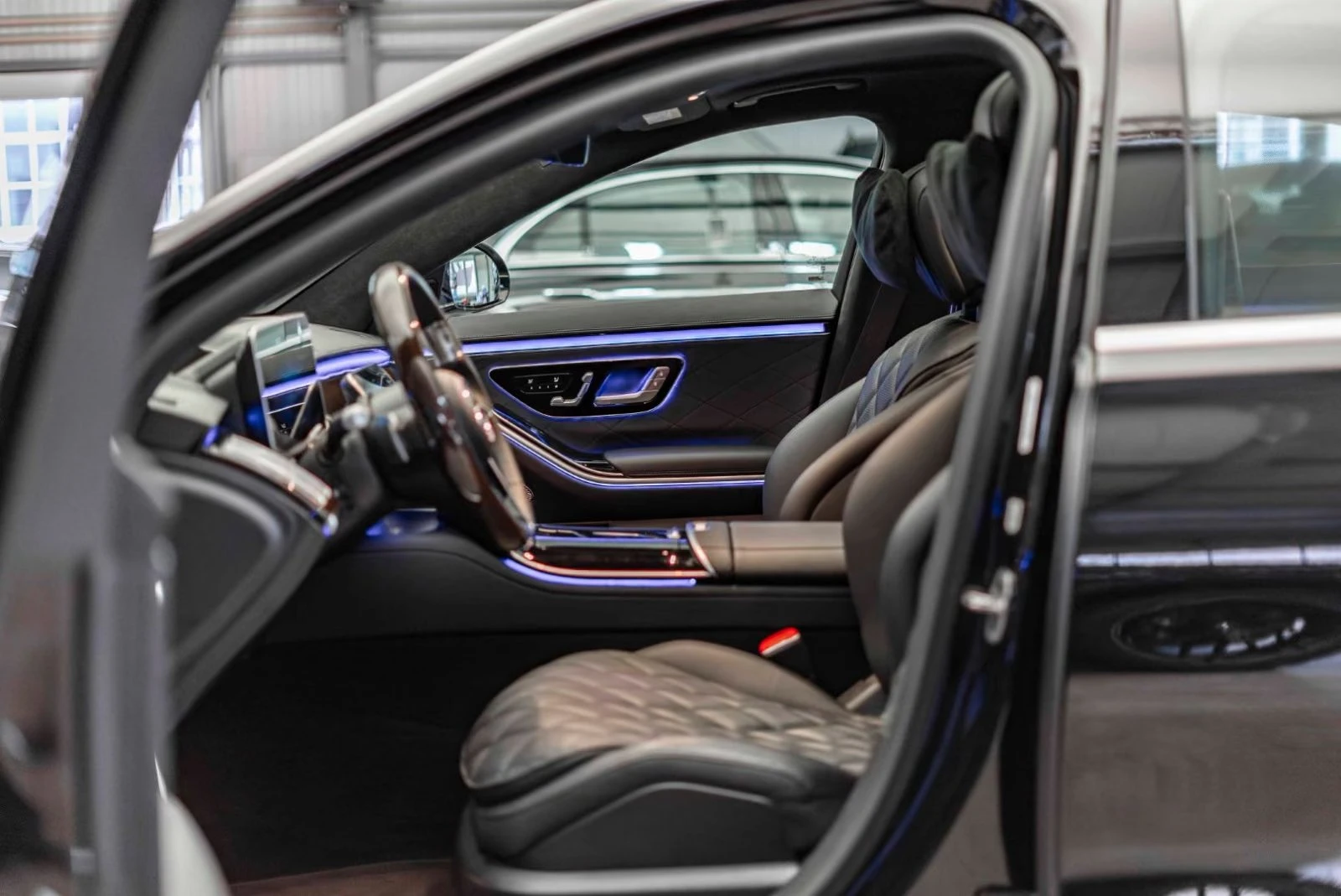 Mercedes-Benz S 500 AMG/ LONG/ EXCLUSIVE/ EXECUTIVE/ BURM/ TV/ PANO/, снимка 9 - Автомобили и джипове - 55886107