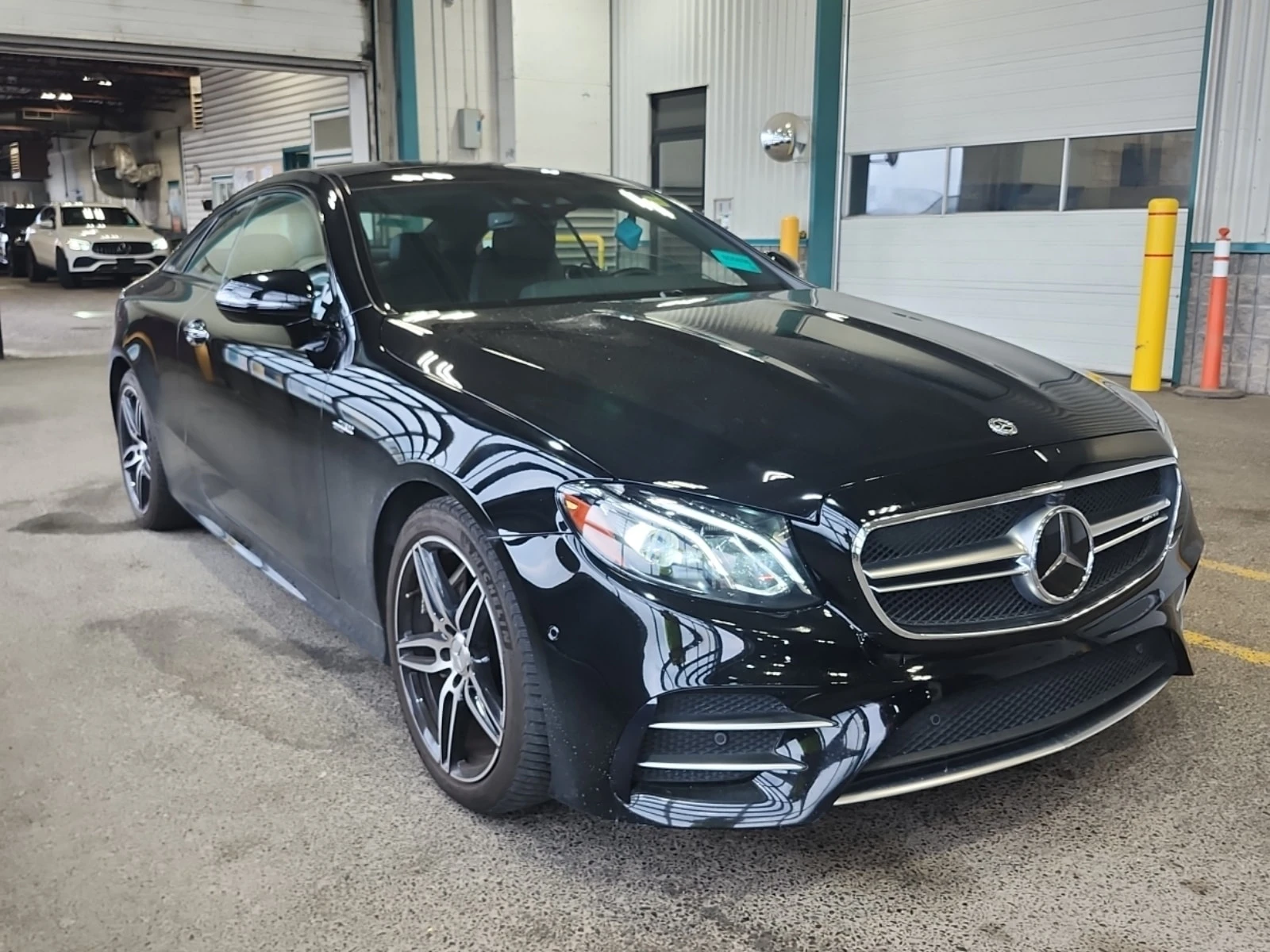Mercedes-Benz E 53 AMG * LANE ASSIST * ACTIVE PARK ASSIST * DISTRONIC PLU, снимка 2 - Автомобили и джипове - 55990519