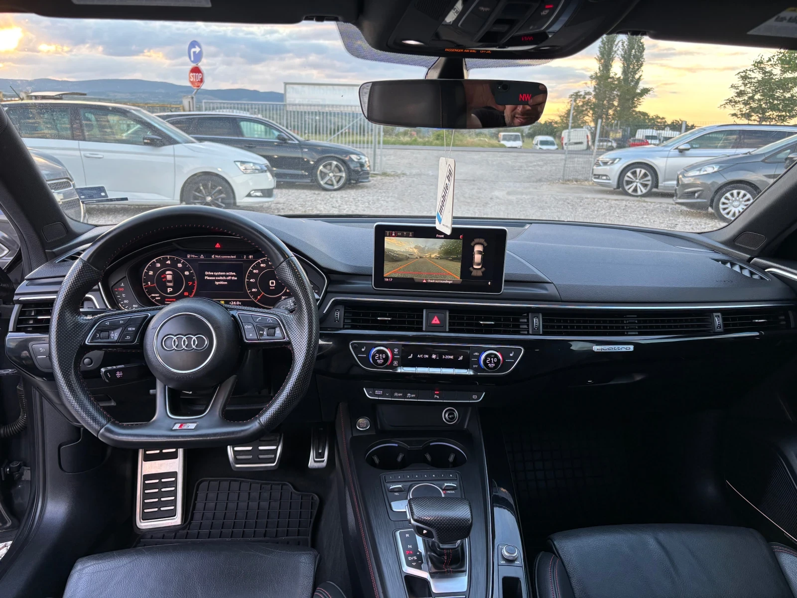 Audi A4 2.0TFSI, снимка 7 - Автомобили и джипове - 56185706