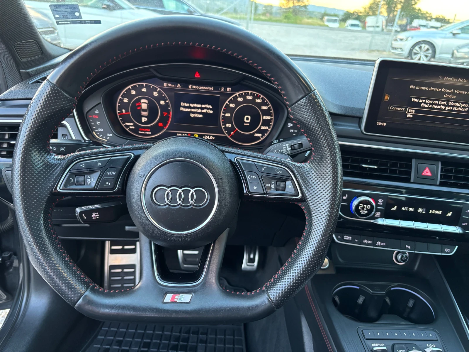 Audi A4 2.0TFSI, снимка 9 - Автомобили и джипове - 56185706