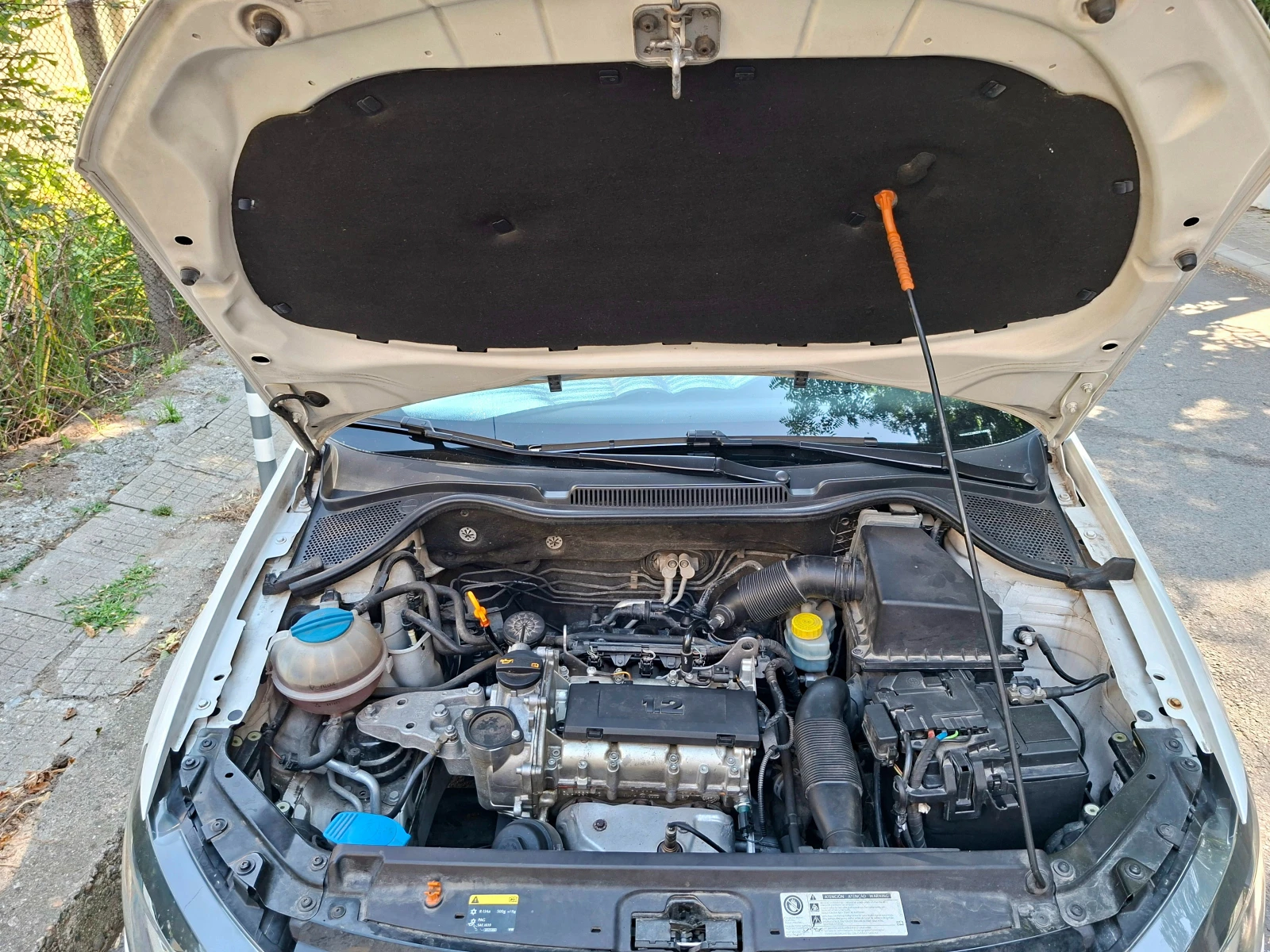 VW Polo 1.2 12V, снимка 14 - Автомобили и джипове - 56224618
