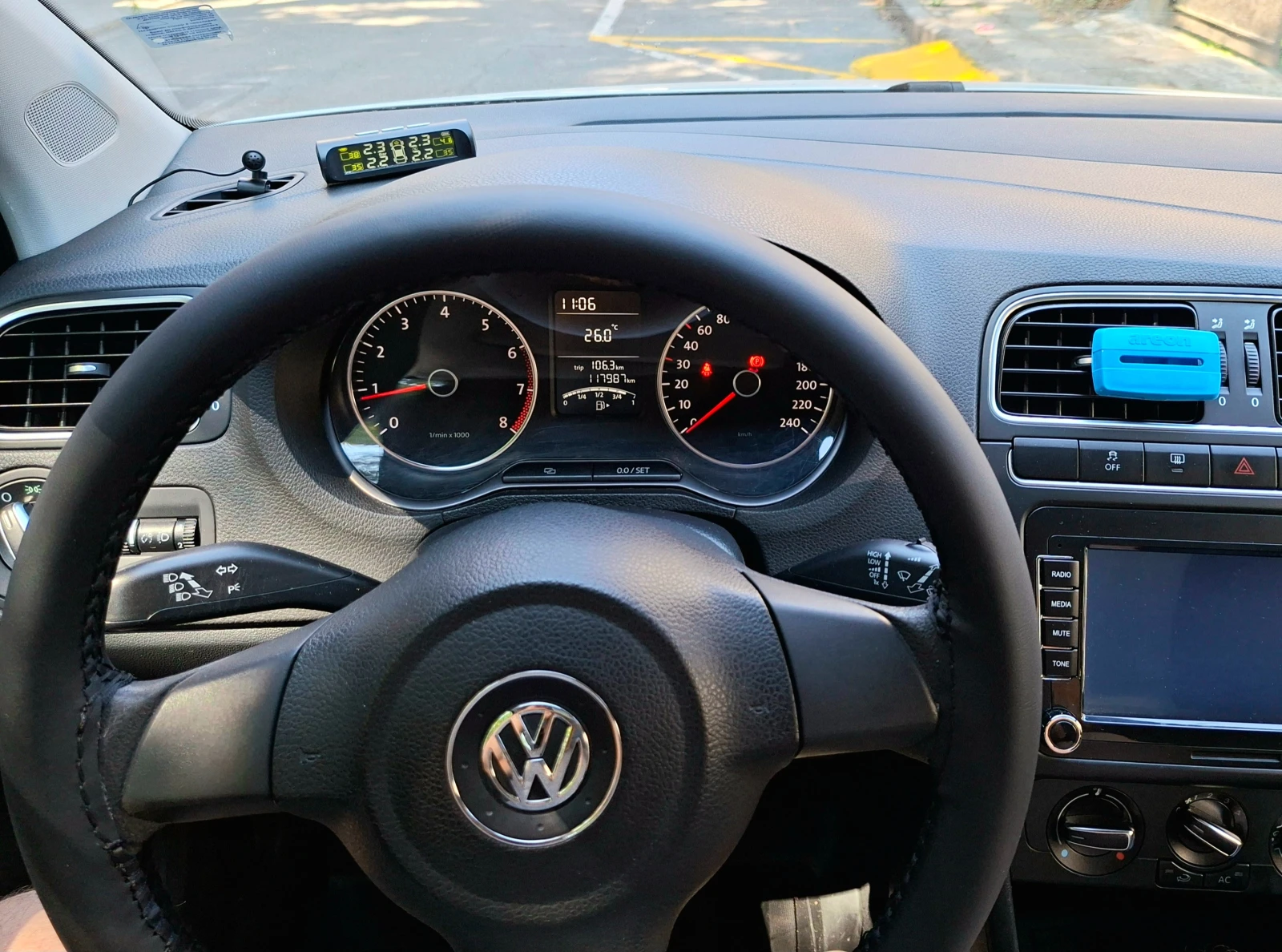 VW Polo 1.2 12V, снимка 10 - Автомобили и джипове - 56224618