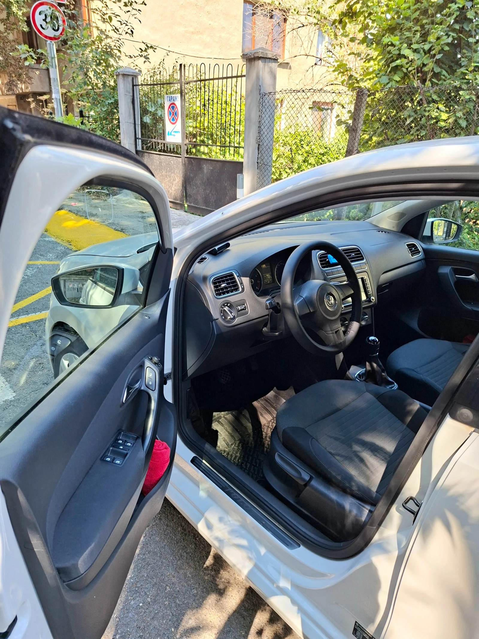 VW Polo 1.2 12V, снимка 8 - Автомобили и джипове - 56224618