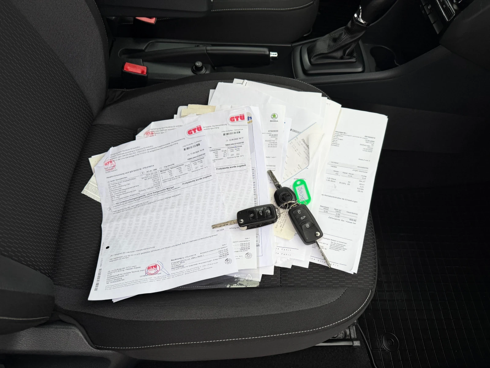 Skoda Rapid 1.6TDI 90к.с. ЕВРО5 АВТОМАТ ГЕРМАНИЯ, снимка 15 - Автомобили и джипове - 56270764