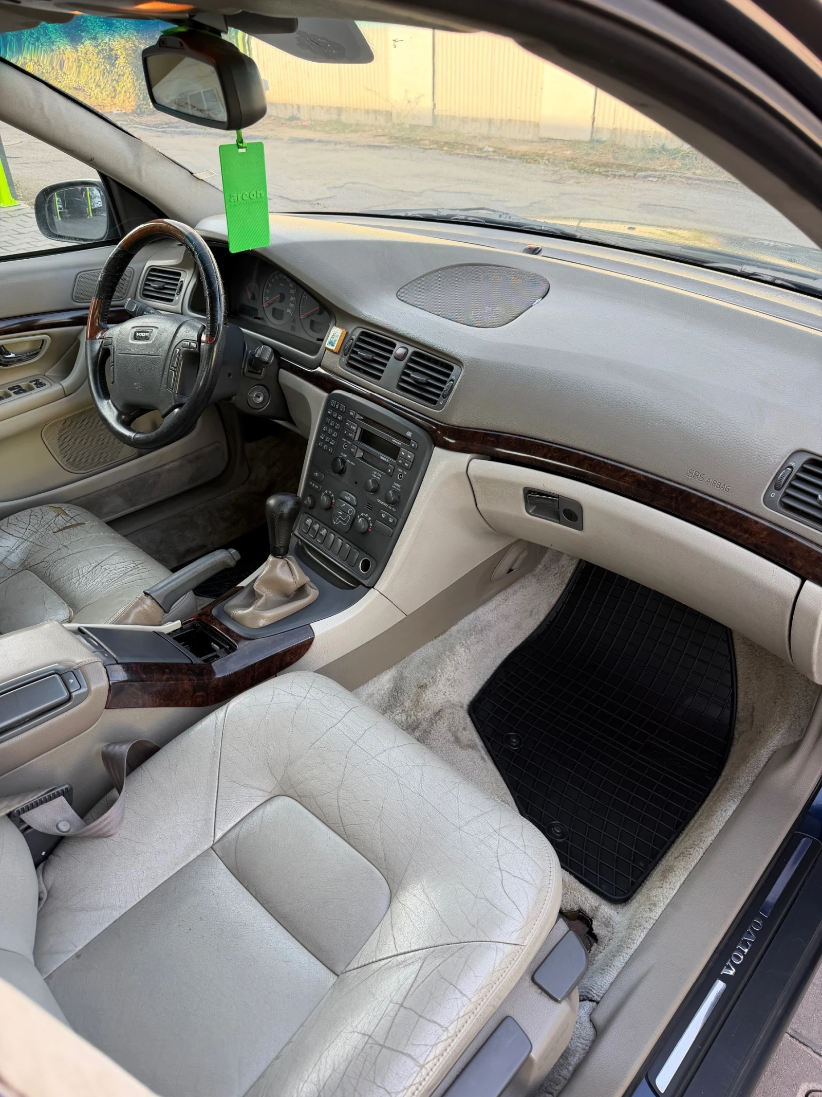 Volvo S80 2.5 ръчка, снимка 8 - Автомобили и джипове - 56338308