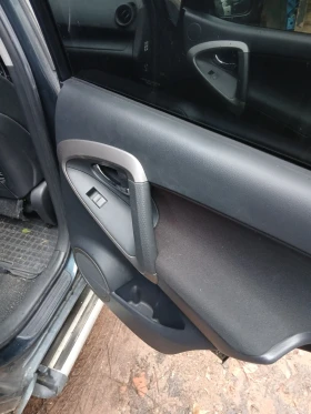 Toyota Rav4 2.2d4d, снимка 16