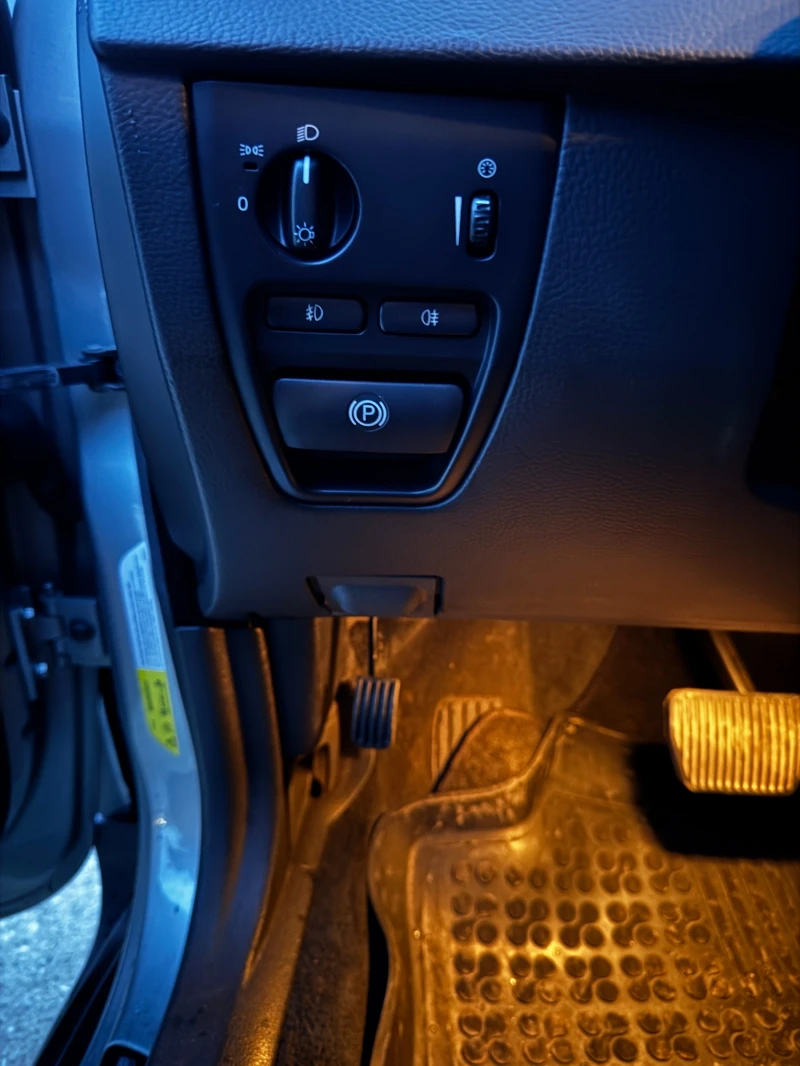 Volvo Xc90 D5, снимка 14 - Автомобили и джипове - 52565113