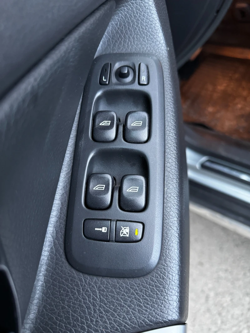 Volvo Xc90 D5, снимка 15 - Автомобили и джипове - 52565113