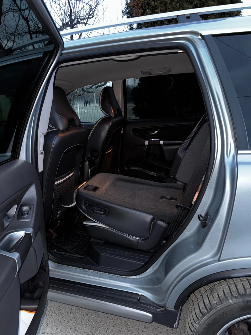 Volvo Xc90 D5, снимка 9 - Автомобили и джипове - 52565113