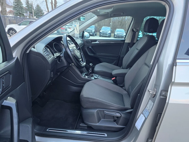 VW Tiguan 2.0TDI, 4 Motion, Камера, Нави!, снимка 8 - Автомобили и джипове - 53559301