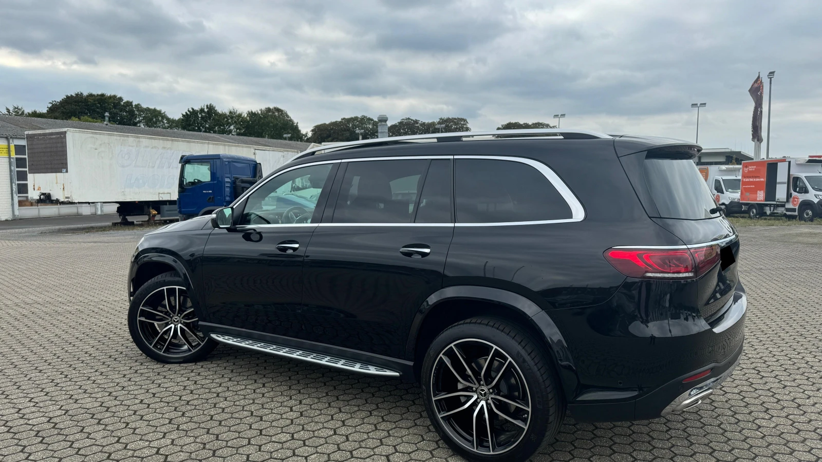 Mercedes-Benz GLS 580 4Matic - изображение 4