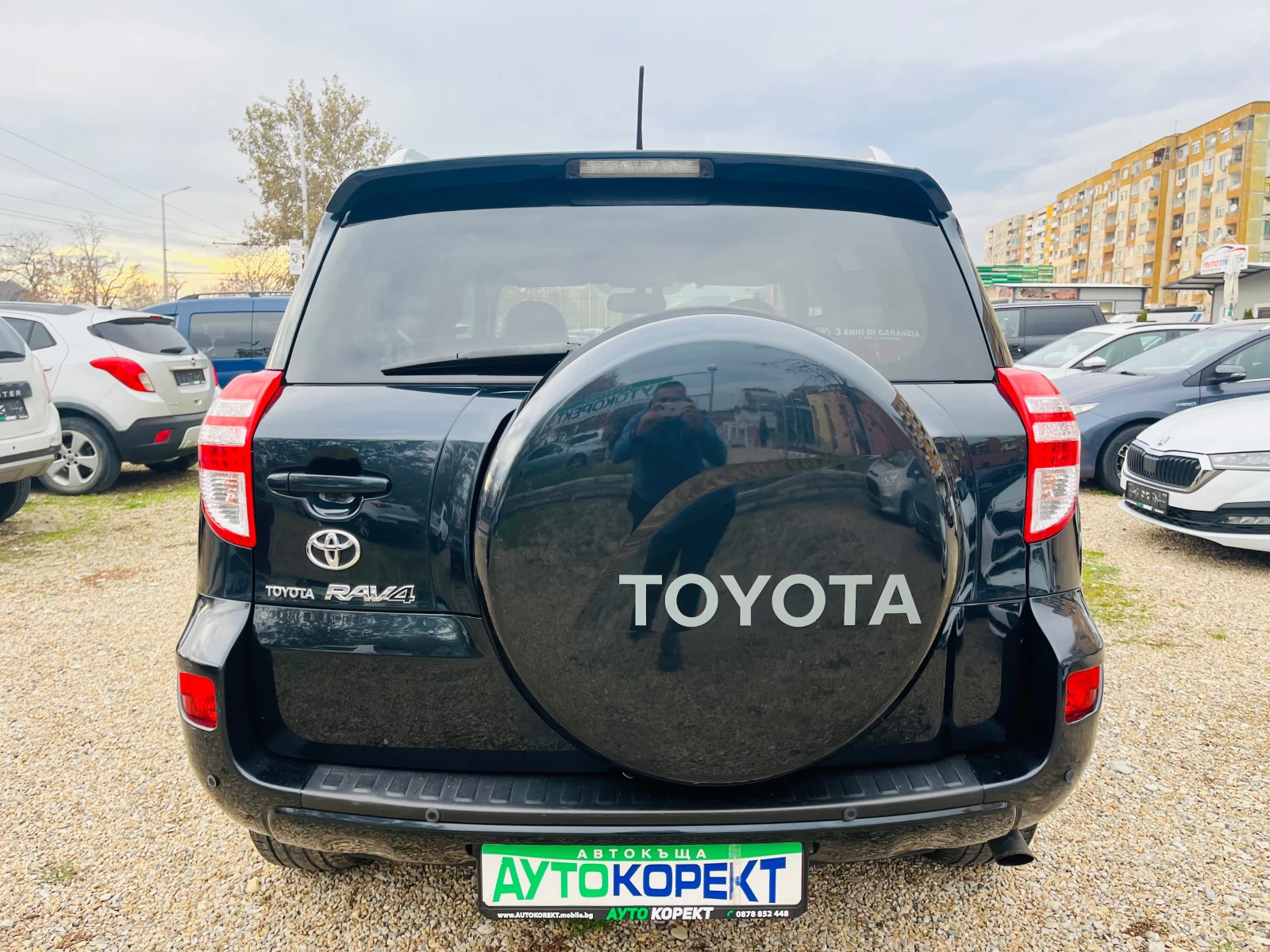 Toyota Rav4 2.2 D4-D КАТО НОВ - изображение 6