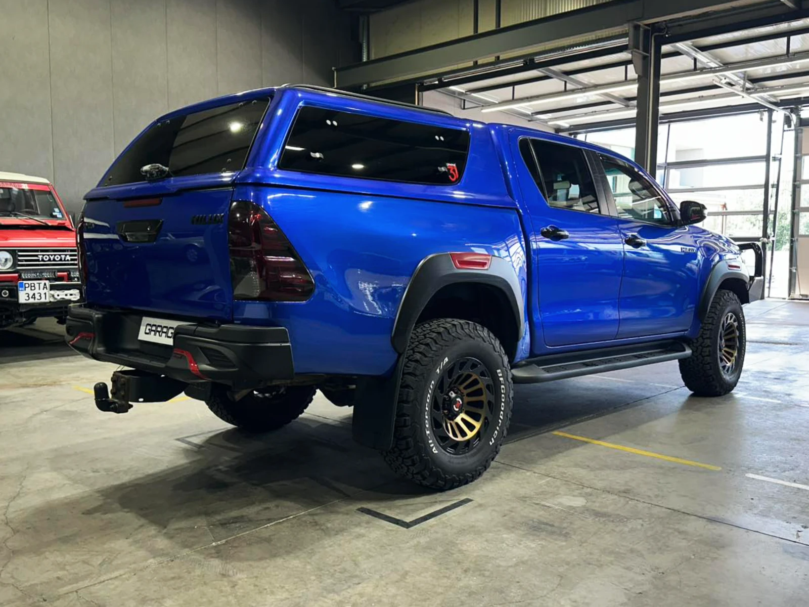 Toyota Hilux REVO - изображение 7