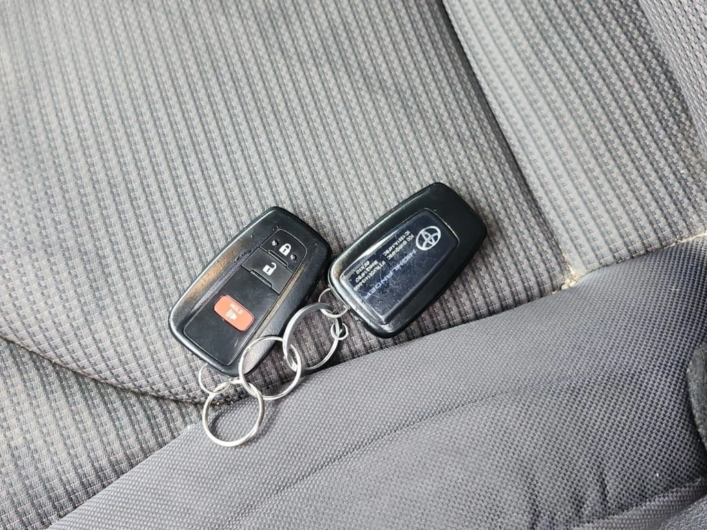 Toyota Highlander * LE * CARFAX *    | Mobile.bg   7