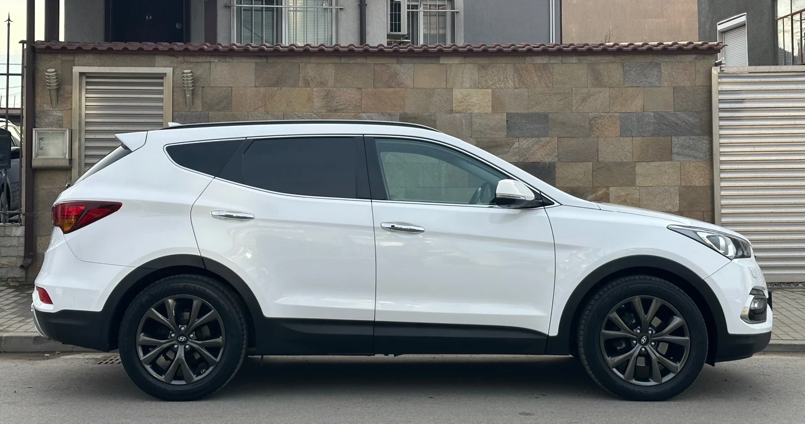 Hyundai Santa fe 2.2 CRDI/ VERTEX/Facelift/4x4/Панорама/.Швейцария - изображение 3