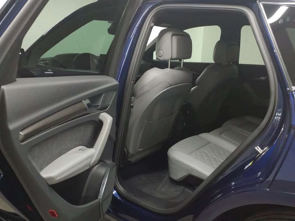 Audi SQ5 * PROGRESSIV BLACK PACK| SOUND ENHANCING EXHAUST| , снимка 16 - Автомобили и джипове - 53878127